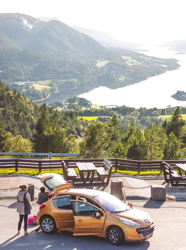 Location voiture tourisme : choisissez votre véhicule au meilleur prix